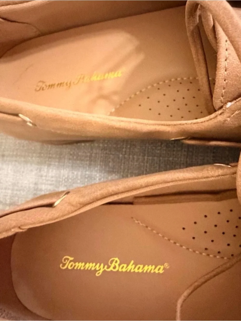 Tommy Bahama Women's Tan Suede Boat Shoes Casual Loafers Moccasins